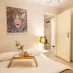 Piasek - Location, Patio, Tram&bus Nearby - By Rentujemy