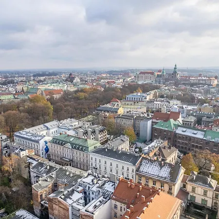 Apartman Piasek - Location, Patio, Tram&bus Nearby - By Rentujemy