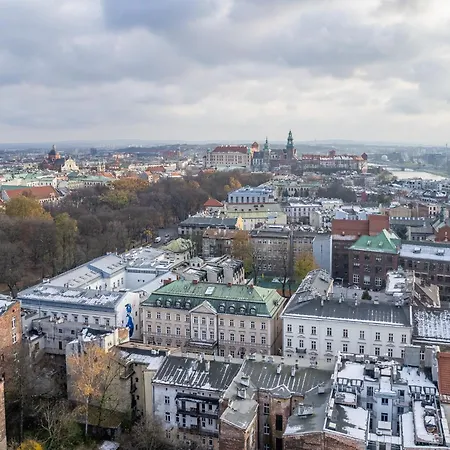 Piasek - Location, Patio, Tram&bus Nearby - By Rentujemy شقة كراكوفيا